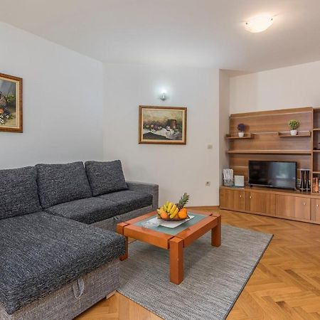 Apartment Amela Poreč Eksteriør bilde