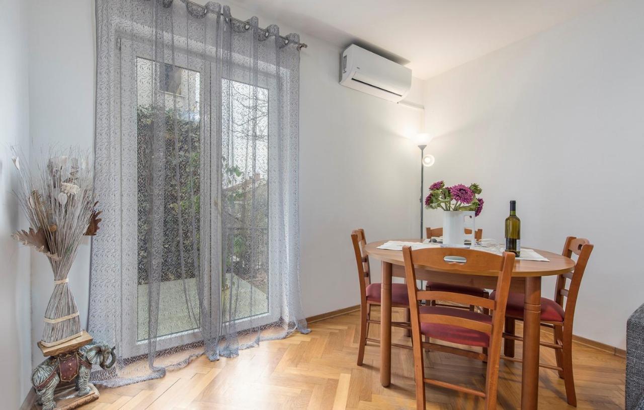 Apartment Amela Poreč Eksteriør bilde